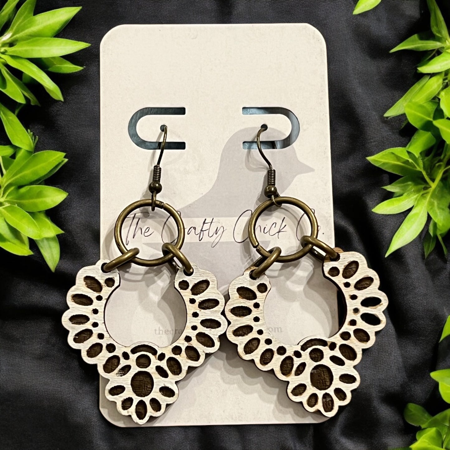 Julia Dangles