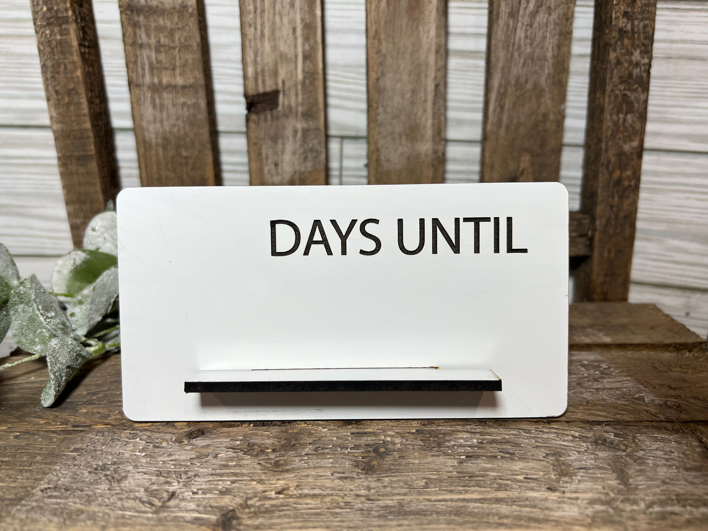 Dry/Wet Erase Countdown stand display