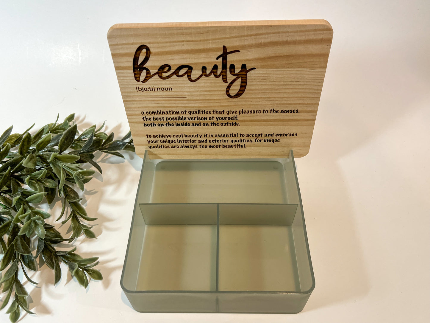 Beauty Organizer with 3 Compartments and Engraved Lid